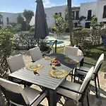 - Playa - Con Amplia Terraza Abierta A La Piscina El12 Estepona