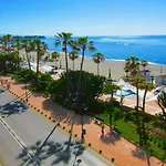 Willa - Playa - Con Amplia Terraza Abierta A La Piscina El12 Estepona