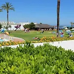 - Playa - Con Amplia Terraza Abierta A La Piscina El12 Estepona