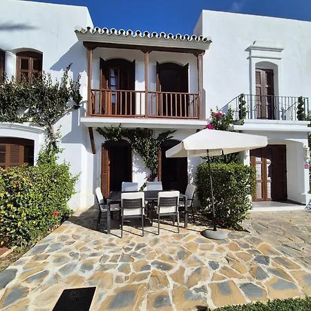 - Playa - Con Amplia Terraza Abierta A La Piscina El12 Estepona